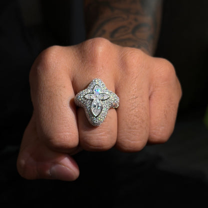 Anillo Flower White