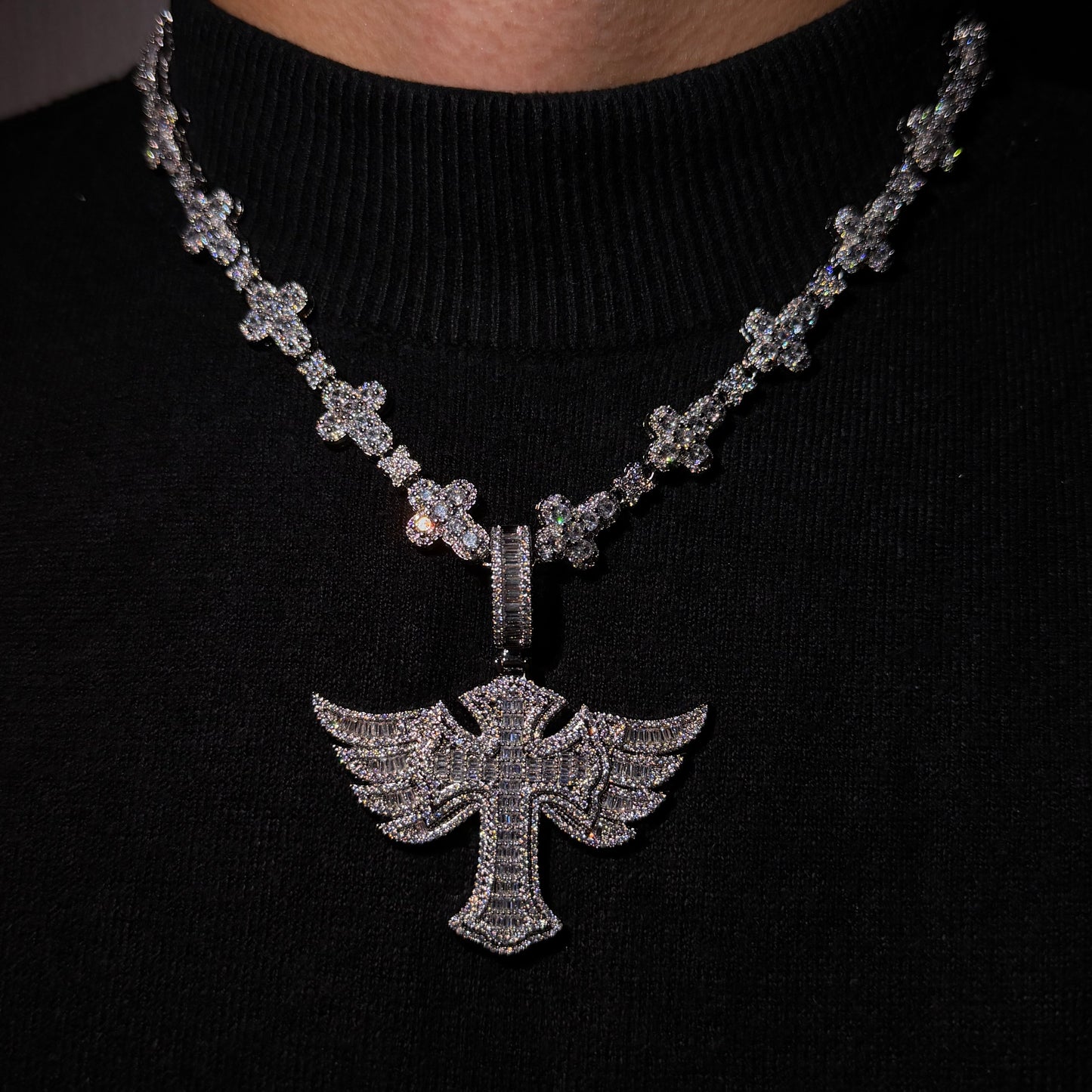 Cadena Full cross with wings