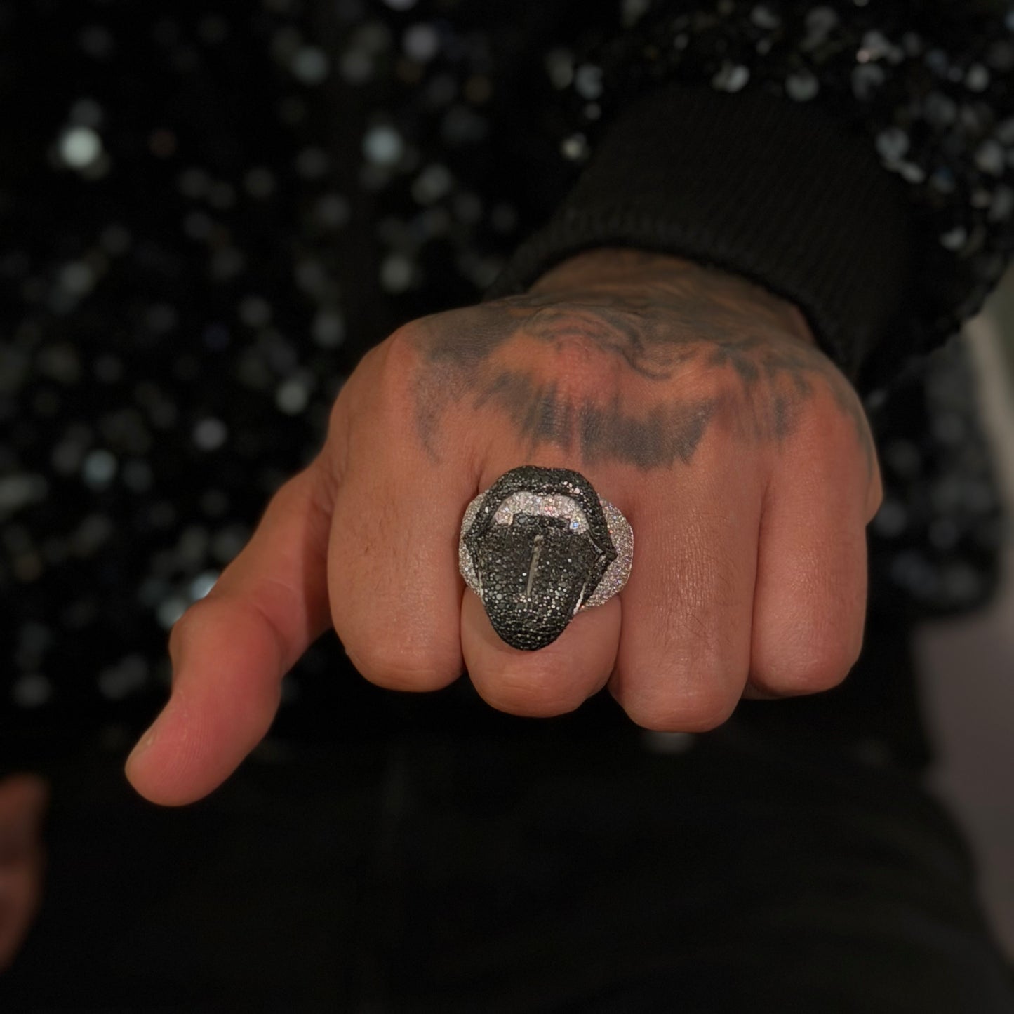 Anillo Rolling Black VVS