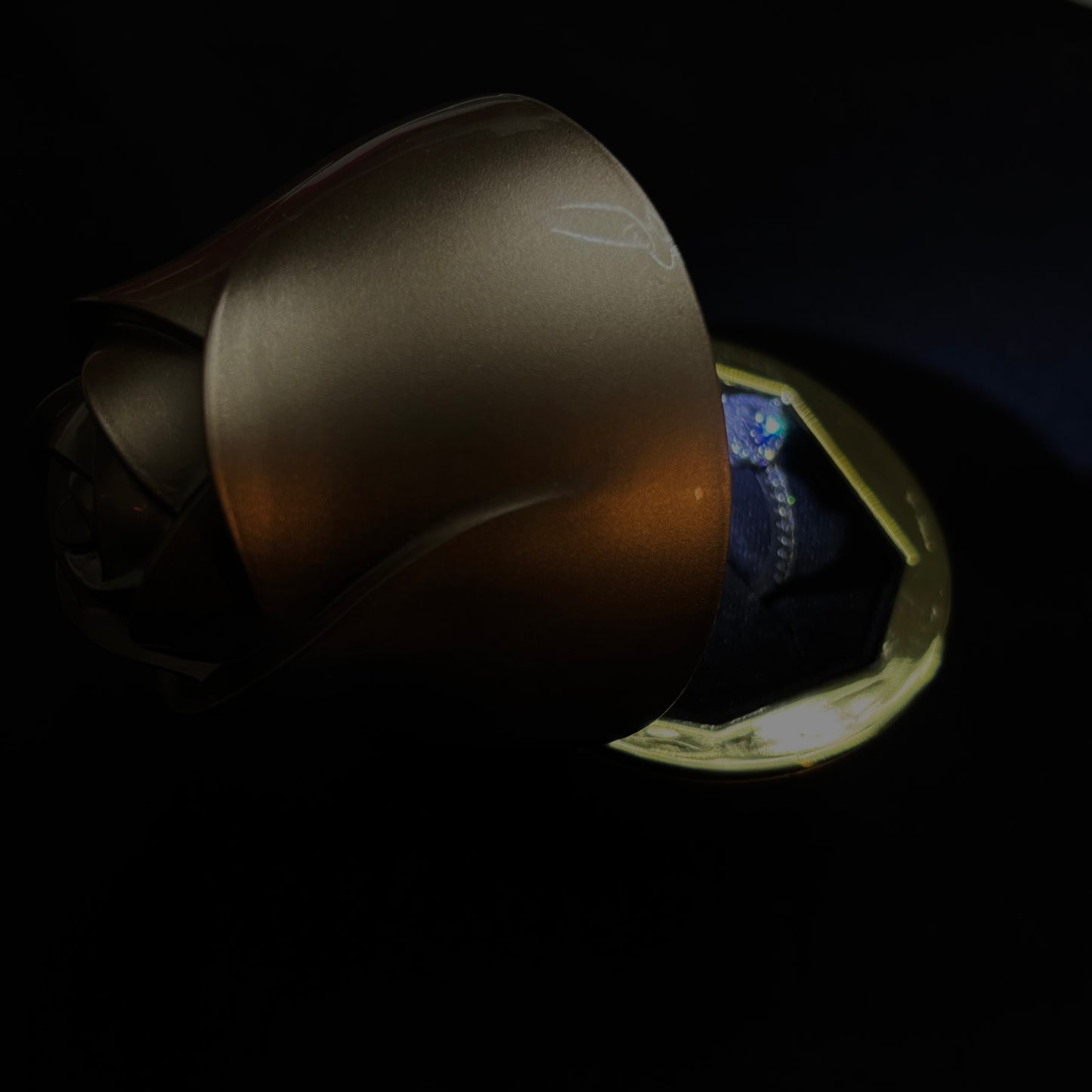 Anillo con estuche de rosa led