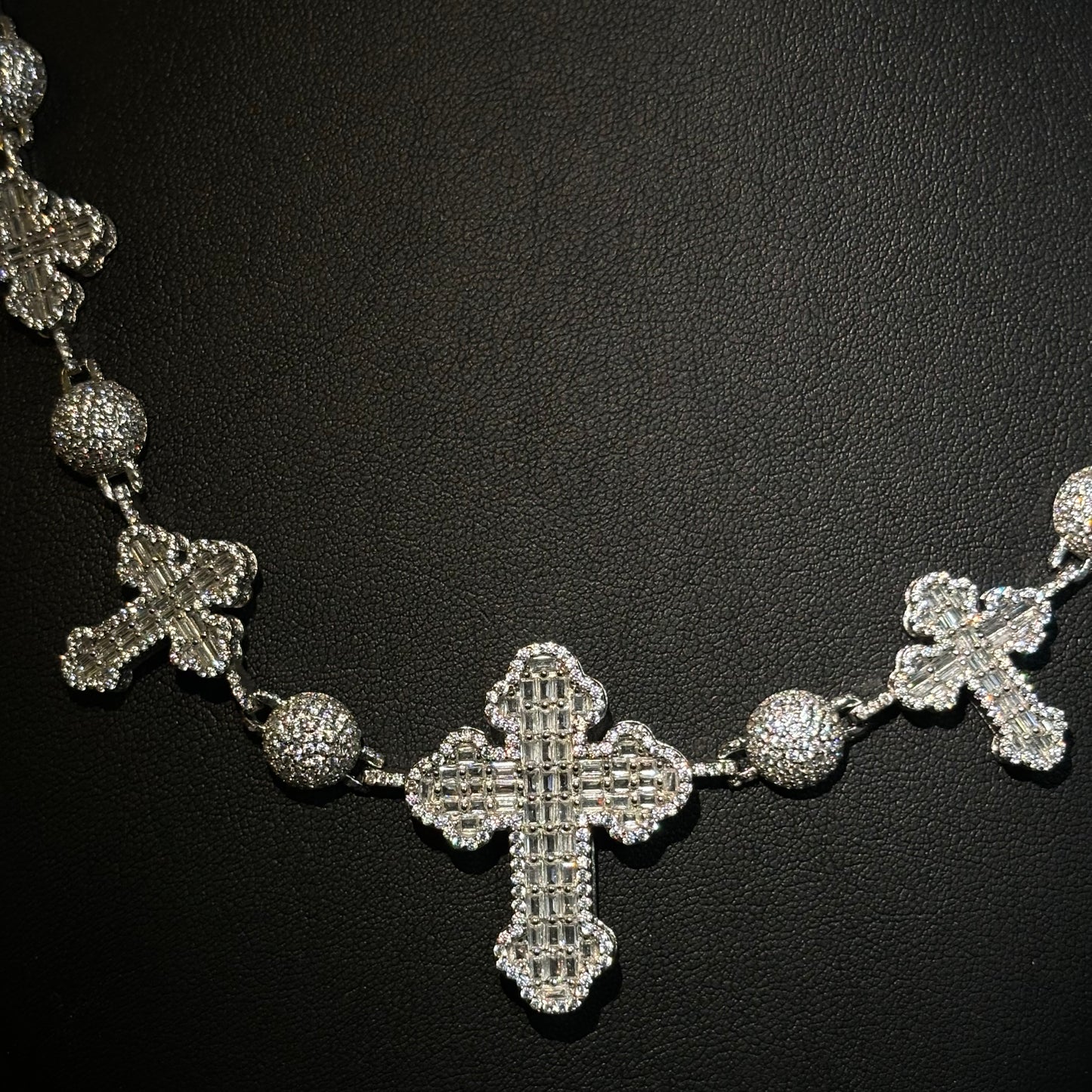 Cadena Ball and Cross