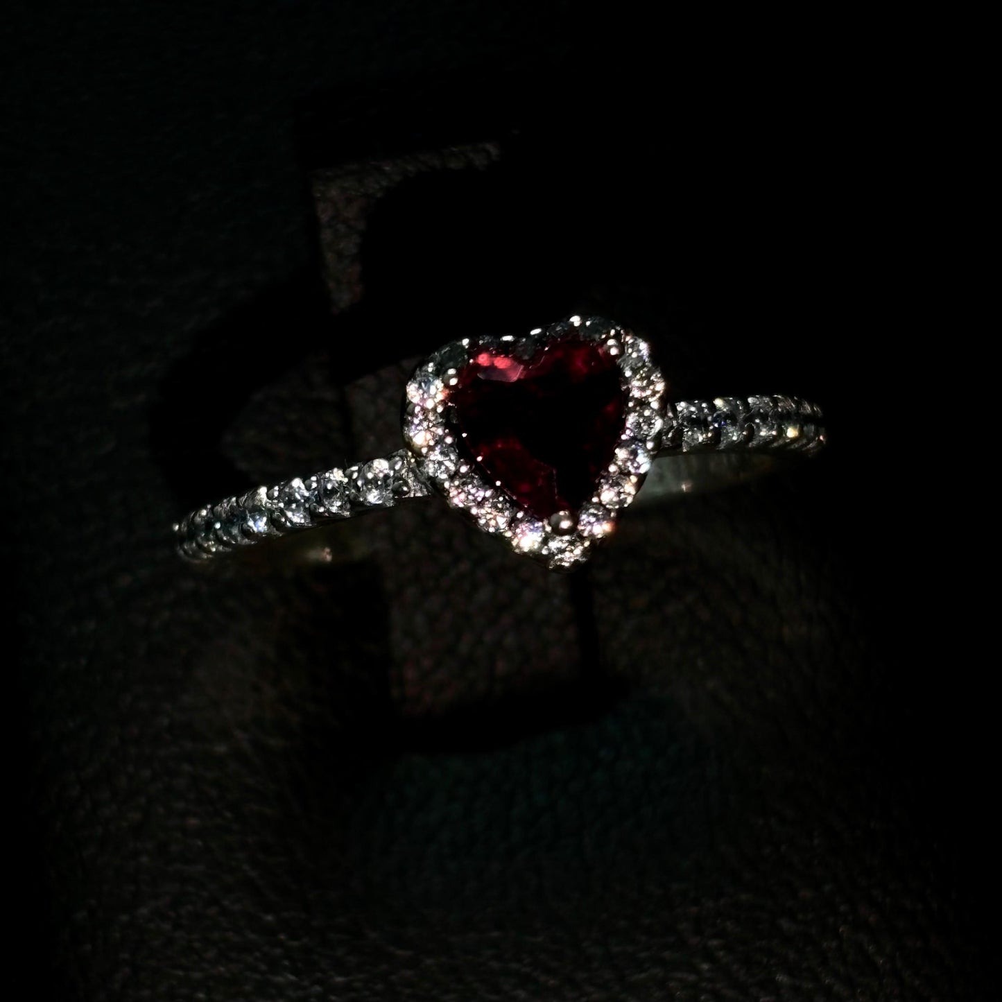 Anillo Corazon Rojo
