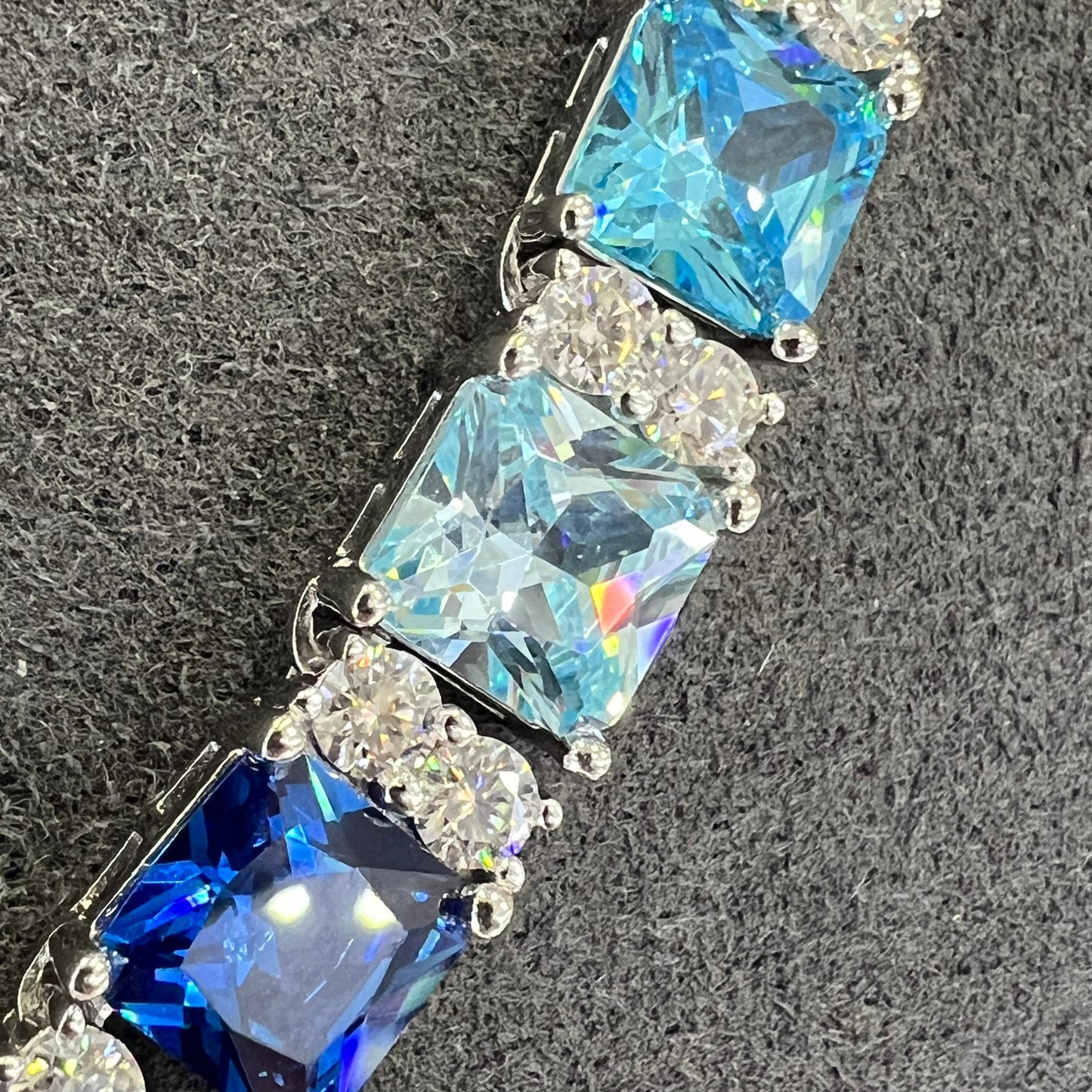 Cadena Blue Ice Block VVS