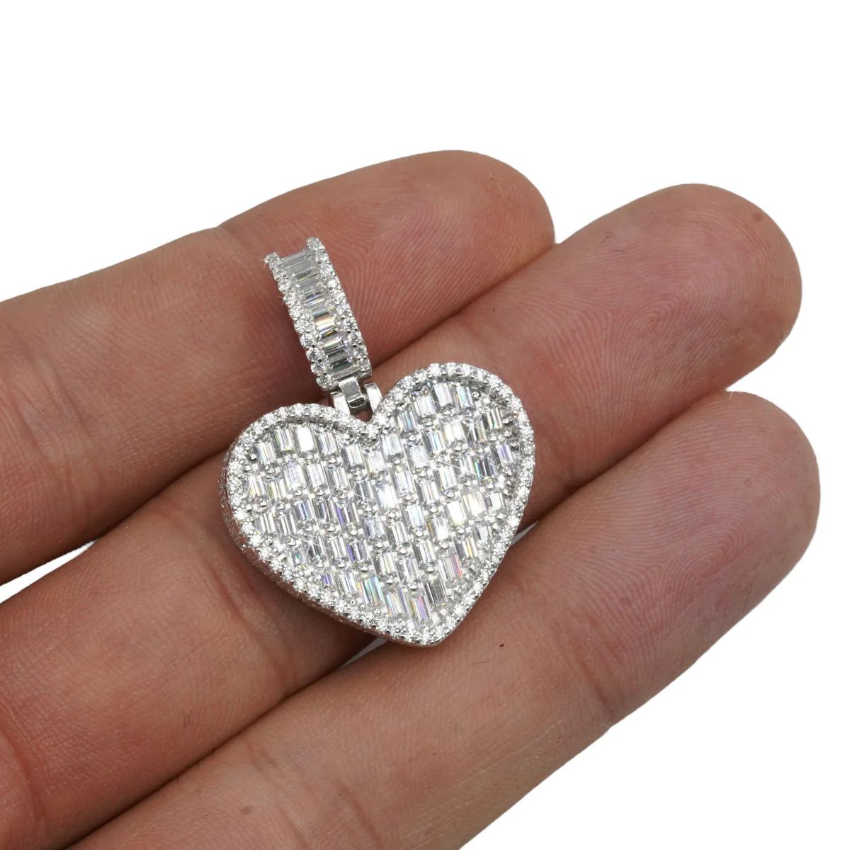 Dije Hearts Baguette VVS